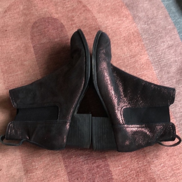 Rag & Bone Metallic Copper Drea Walker Suede Ankle Booties - Picture 9 of 15